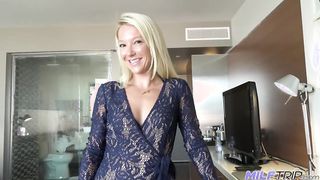Világos Szőke milf anyuci alaposan megkúrelva
