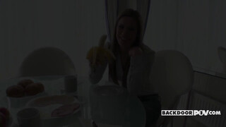 Its POV - Athina Love a magyar pornószínész csajszi popóba kefélve