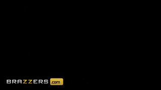 Brazzers - Cherie Deville fiatal manussal szexel