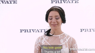Private.com - Tiny Emily a kicsike cickós szépség