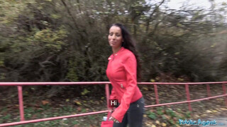 Public Agent - Hatalmas didkós milf és pornó ügynök