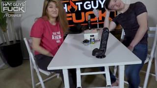 Hot guys fuck - a kicsike japán kiscsaj és a japán hapsi
