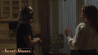 Family Sinners - Kayley Gunner a méretes cickós nevelő anya