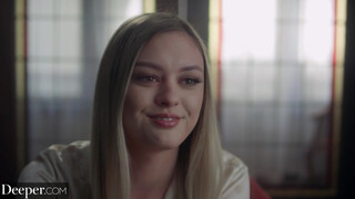 Deeper - Amber Moore punciját a rendőr keféli meg