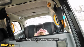 Fake Taxi - Gyönyörű kolumbiai picsa megkúrelva a taxiban
