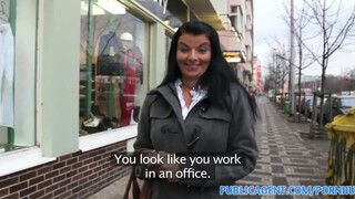 PublicAgent - bögyös csoki csaj kint közösül a szabadban