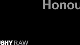 TUSHYRAW - Honour hatalmas segglukába betolják a kárót