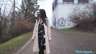Public Agent - Wild Nicol szereti a hatalmas kárót