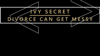 Karups - Ivy Secret a hatalmas mellű izgató milf