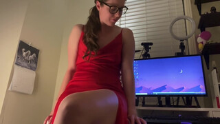 Nadia Foxx a szexy szemüveges kiscsaj