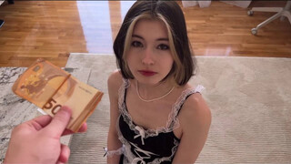 Cutie Kim pénzért baszik